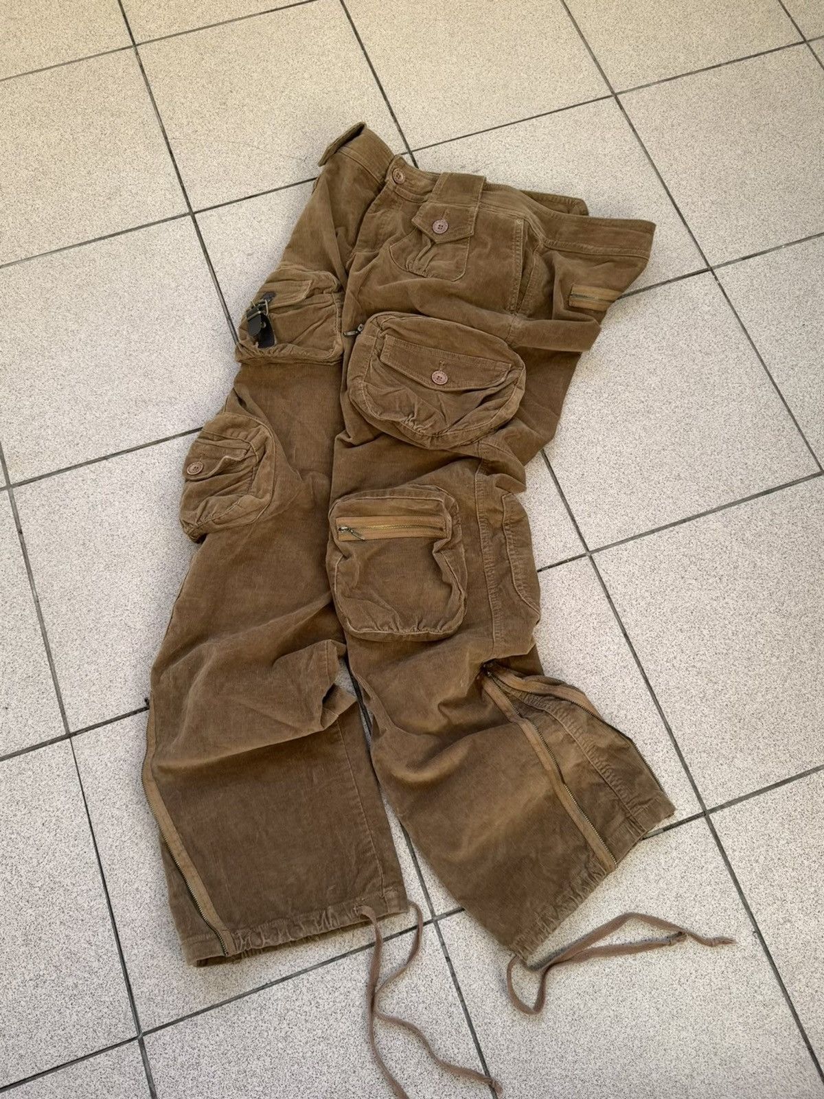 Image of Archival Clothing x Avant Garde Vintage Corduroy Junya Watanabe Style Pants in Brown (Size 31)