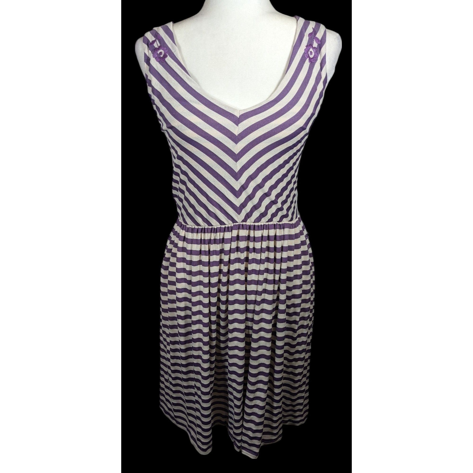 Other Knitted Dove Cottagecore Purple And White striped Dress With Size S / US 4 / IT 40 - 1 Thumbnail