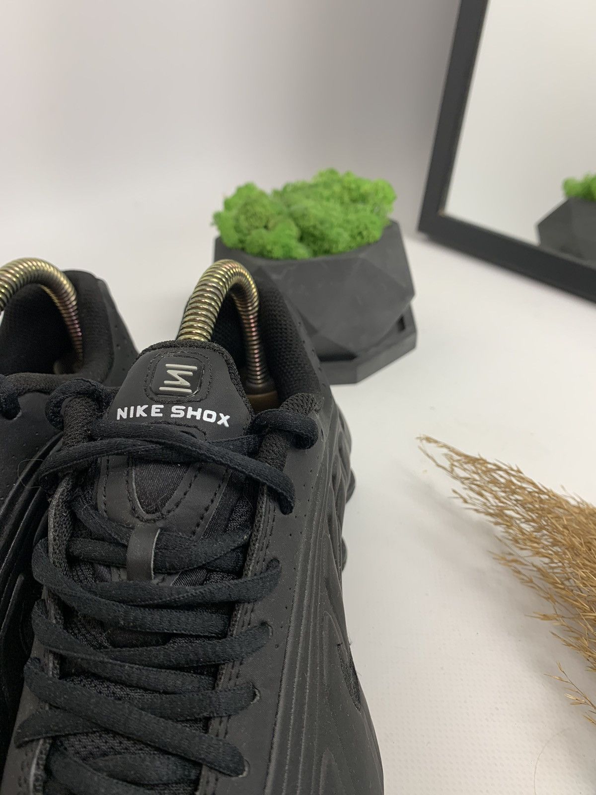 Nike × Vintage Nike Shox R4 GS Triple Black Y2K Sneakers Size US 6.5 / IT 36.5 - 7 Thumbnail