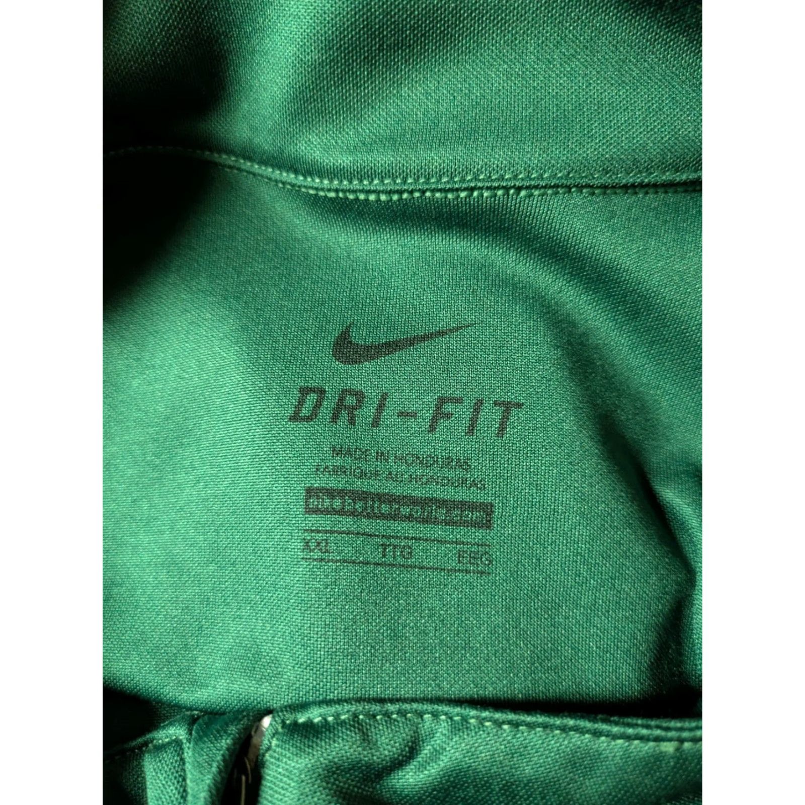Nike VINTAGE Toledo Catholic HS Lady Irish Basketball 1/4 Zip Pullover Polo Shirt 2XL Nike Size US XXL / EU 58 / 5 - 5 Thumbnail