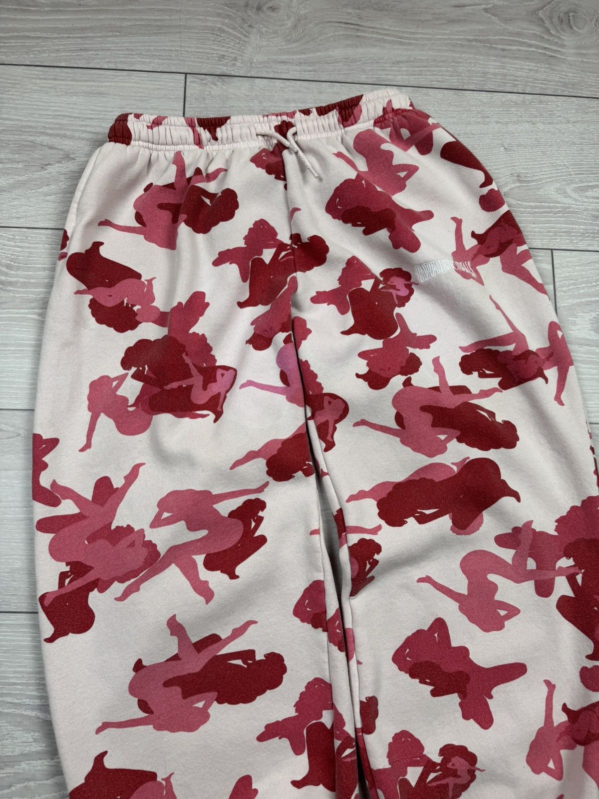 Named Collective Named Collective Camo Sweatpants Joggers Y2K XL size Size US 36 / EU 52 - 3 Thumbnail