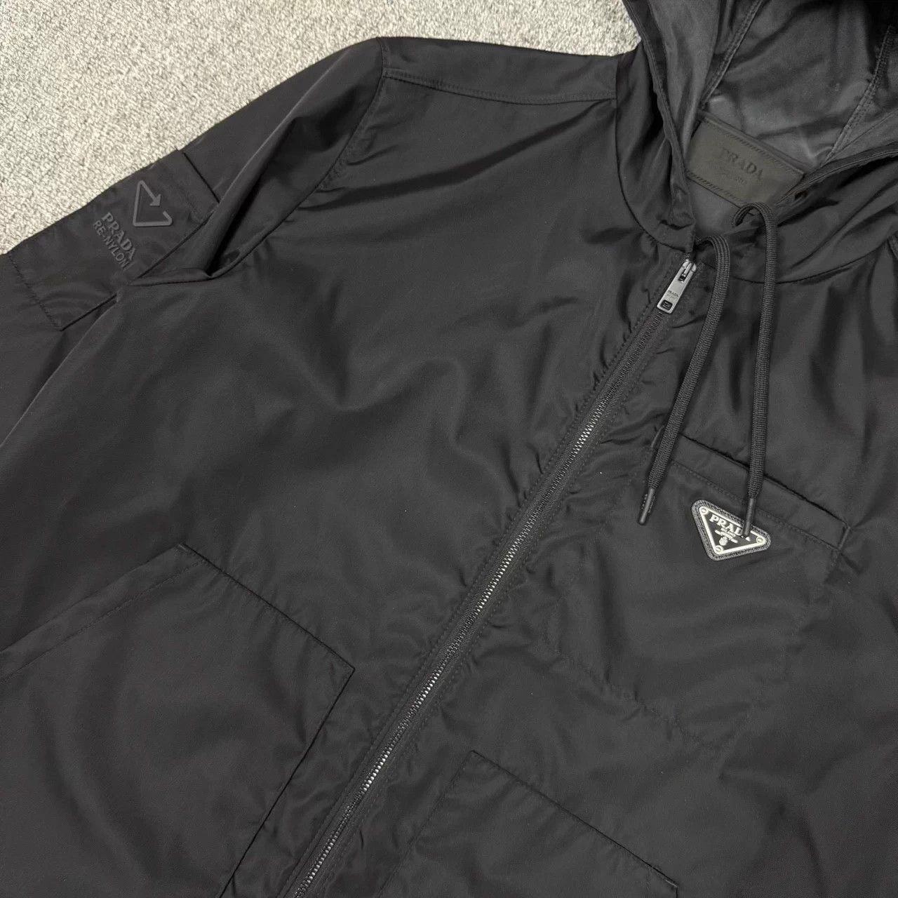Prada Prada recycled nylon black triangle jacket 48 99 Size US M / EU 48-50 / 2 - 3 Thumbnail