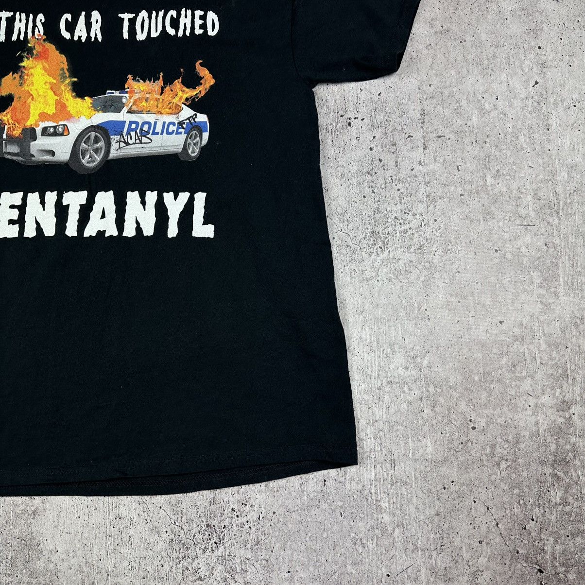Vintage Vintage 'This Car Touched Fentanyl' Funny Tee Size US M / EU 48-50 / 2 - 7 Thumbnail