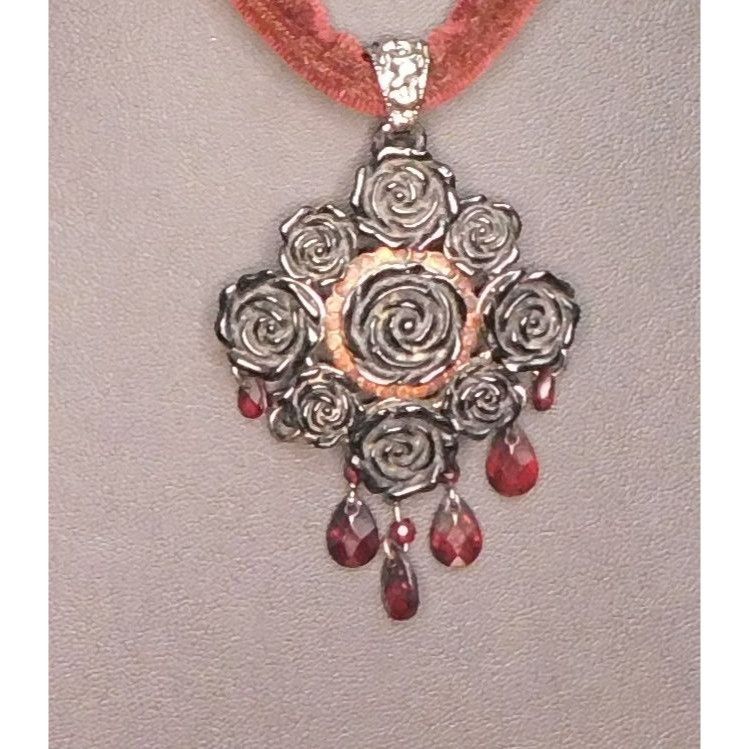 Other Gothic Vampire Rose Velvet Necklace With Dangling Gems Size ONE SIZE - 2 Thumbnail