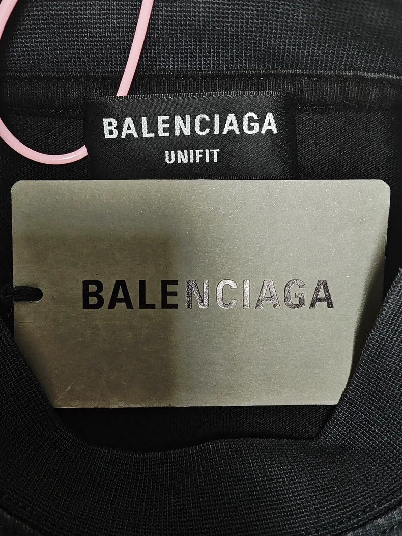 Balenciaga Balenciaga 22ss Inverted Upside Down Portrait Band Wash Do Size US S / EU 44-46 / 1 - 5 Thumbnail