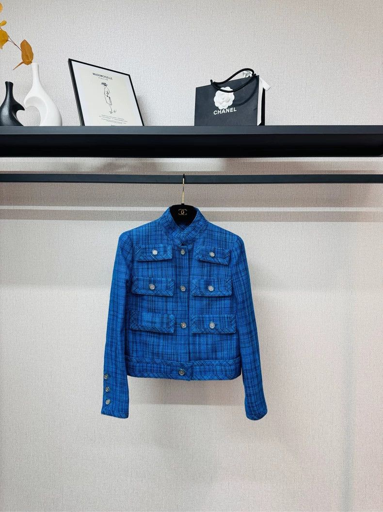 Chanel Chanel Ocean blue six-pocket tweed jacket 2504-Nextarrow Size XS / US 0-2 / IT 36-38 - 1 Thumbnail