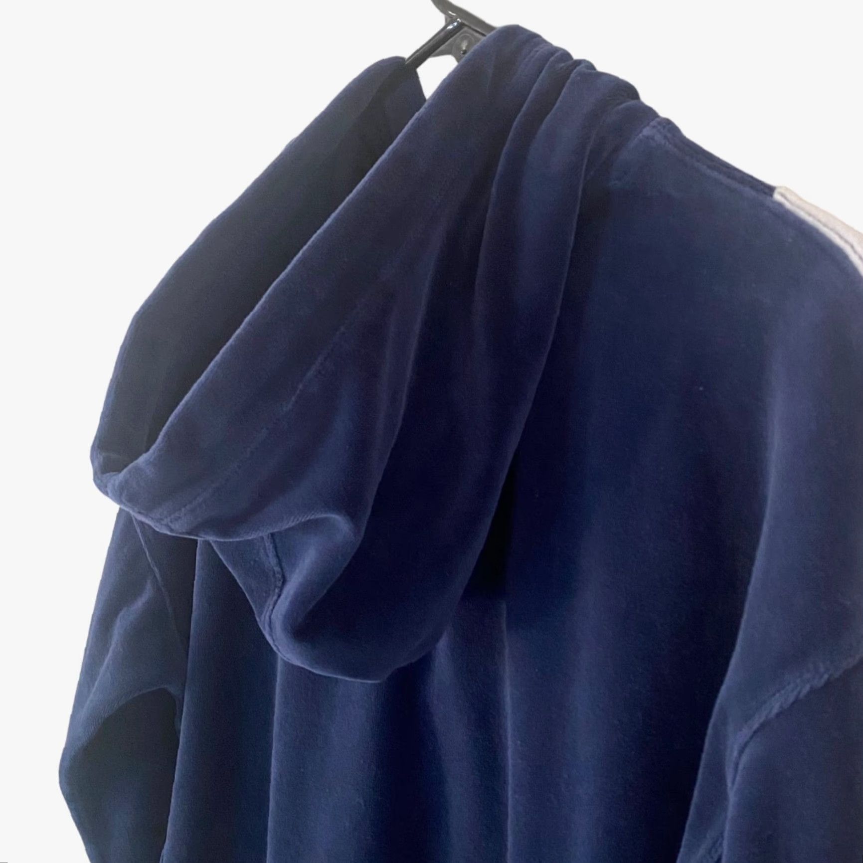Tommy Hilfiger VINTAGE Tommy Hilfiger Sport Velour Chevron Hoodie Sweatshirt Blue Women's M Size M / US 6-8 / IT 42-44 - 6 Thumbnail