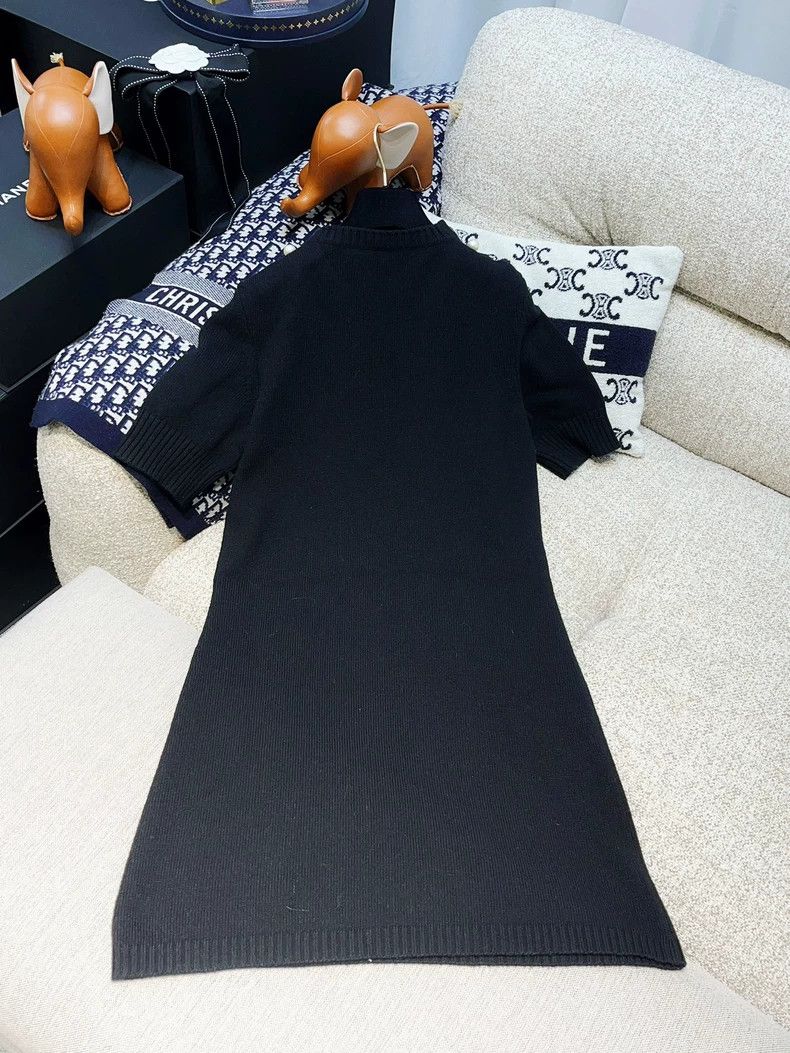 Chanel Chanel Black short-sleeved cashmere dress Size XS / US 0-2 / IT 36-38 - 2 Thumbnail