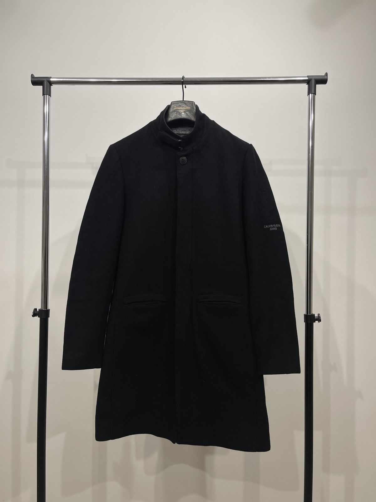 Calvin Klein Calvin Klein wool coat overcoat black men’s Size US M / EU 48-50 / 2 - 1 Thumbnail