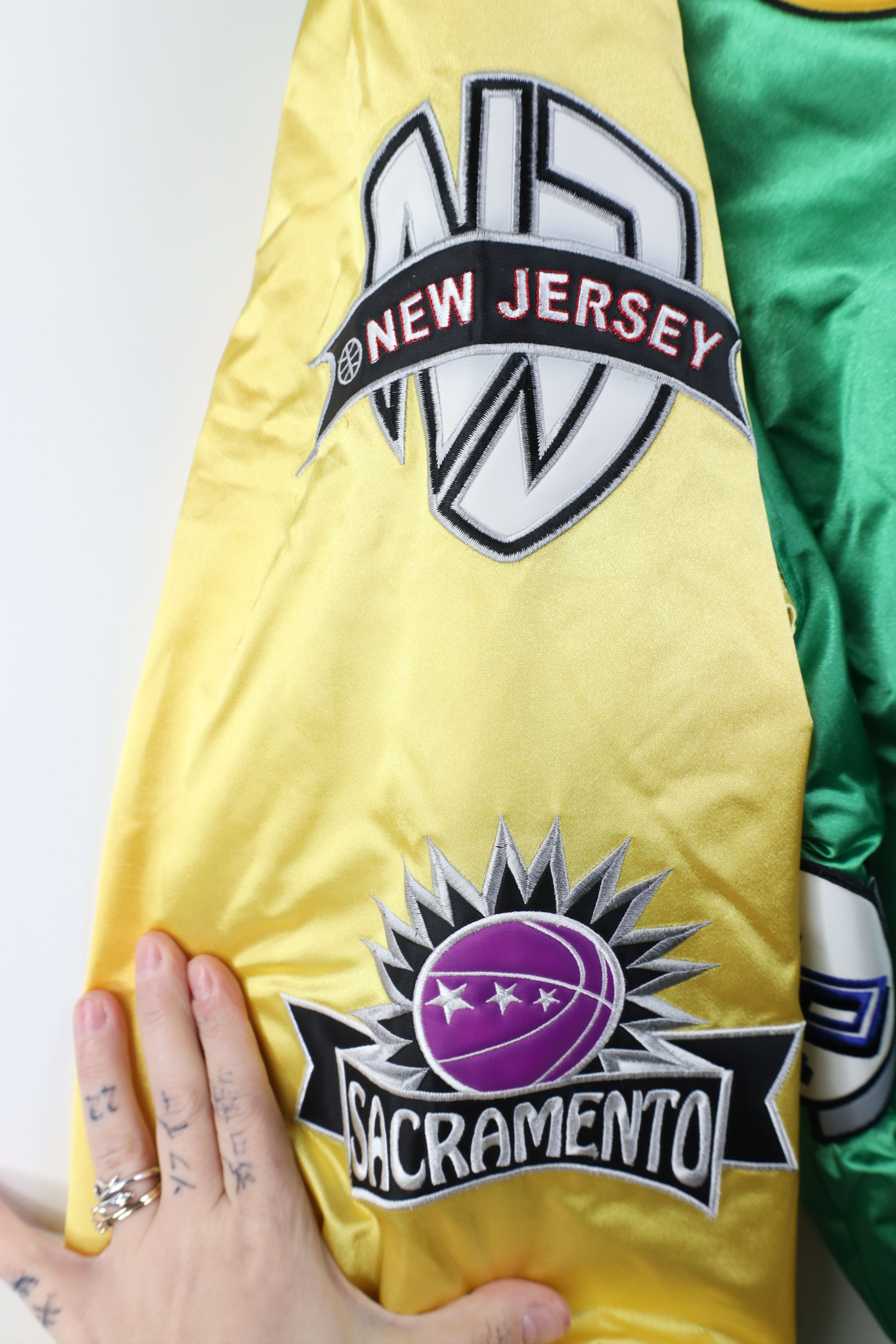 Vintage Deadstock Vintage 90s Quilted Satin Bomber Jacket Green Size US XXL / EU 58 / 5 - 8 Thumbnail