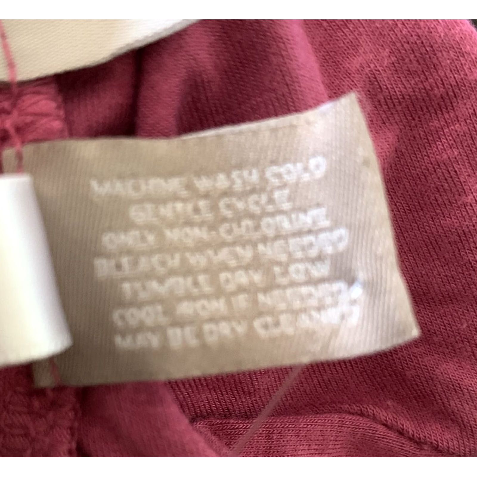 Vintage VINTAGE? No. CHICOS Shirt Womens Blouse 3/4 Sleeve Pink Size 3 NWT TOP Knit Rayon Spandex Crew Neck Easy Care Casual Size XS / US 0-2 / IT 36-38 - 5 Thumbnail