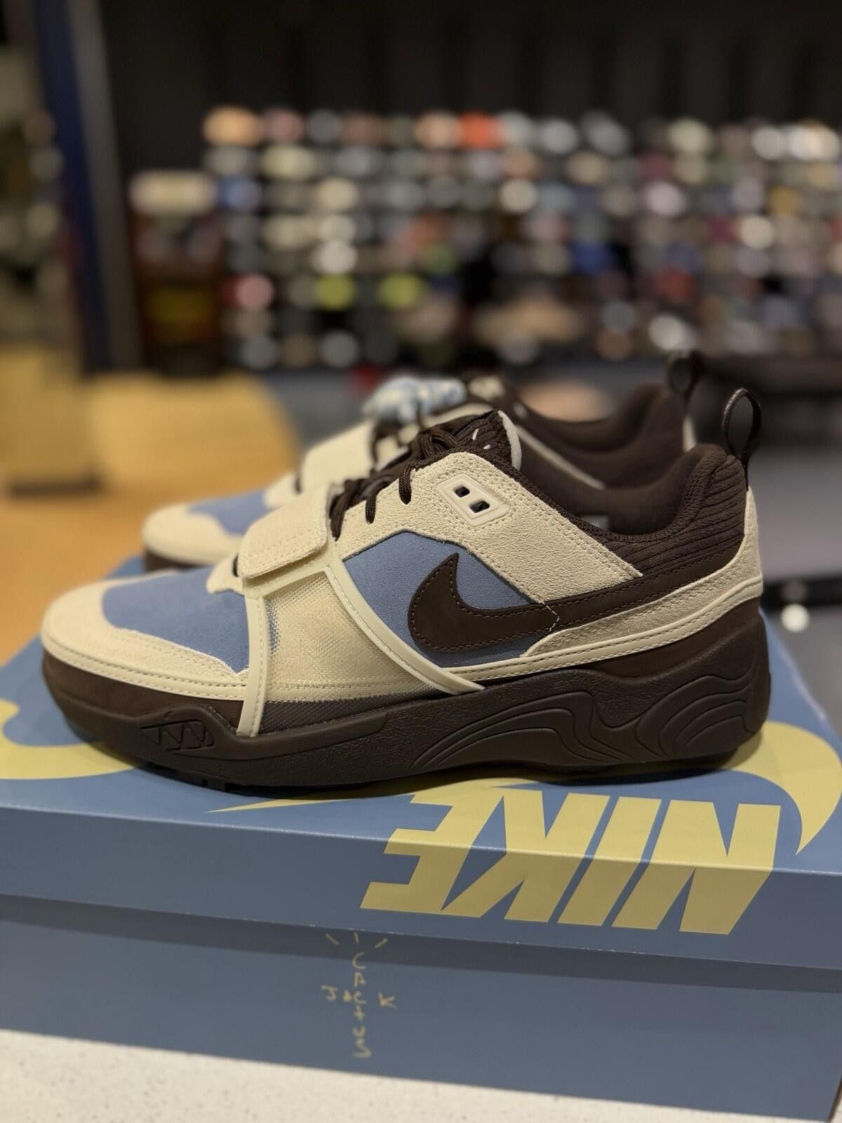 Nike Travis Scott x Nike Zoom Field Jaxx Leche Blue - Size 10 US Size US 10 / EU 43 - 7 Thumbnail