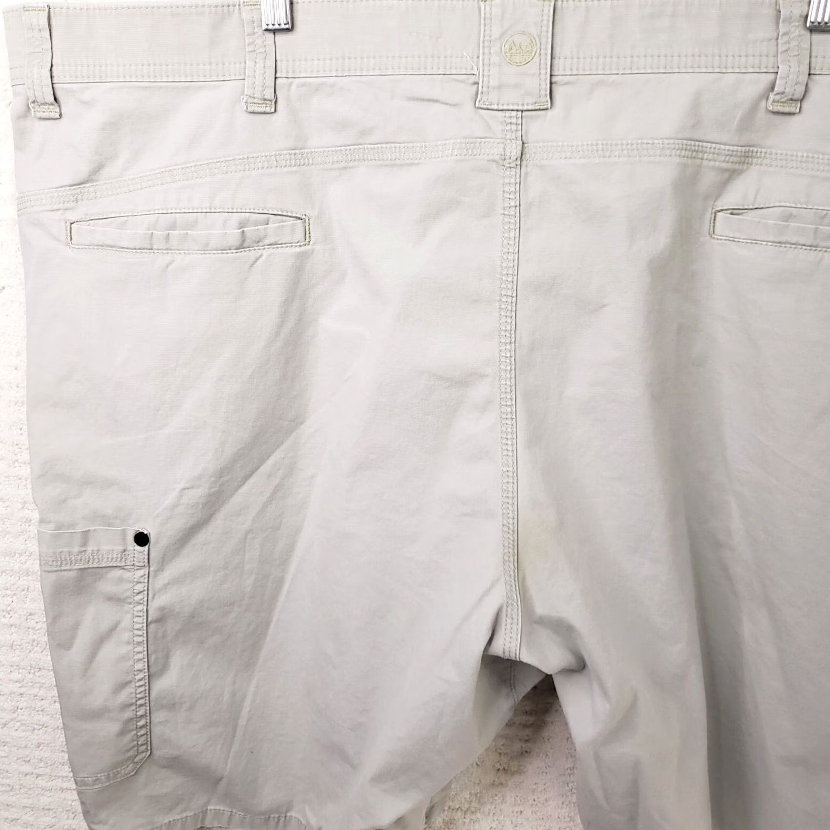 Wrangler Wrangler Outdoor Chino Hiking Shorts Beige 9” Inseam Regular 48 Mens Cotton Nylon Stretch Pockets Logo Zip Front Travel Size US 40 / EU 56 - 6 Thumbnail