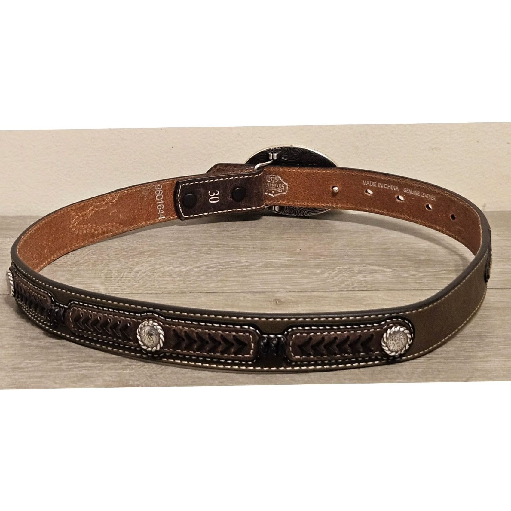 Vintage VINTAGE Cavender's Belt Buckle & Belt Size 30 Brown Men's 1965 Rodeo Bull Rider Buckle Belt 30 Size ONE SIZE - 4 Thumbnail