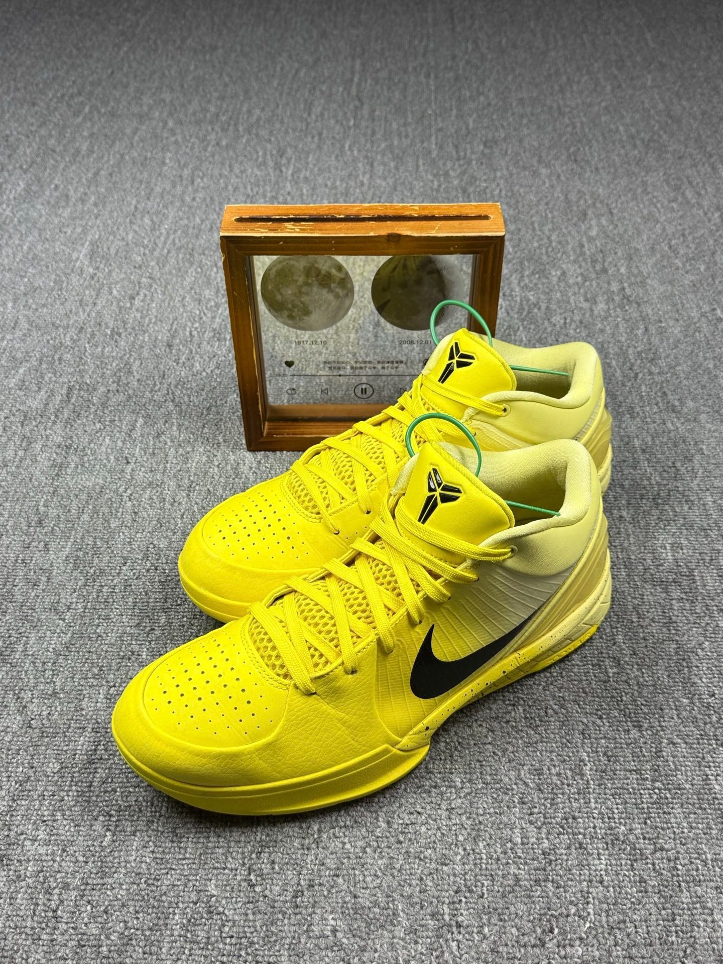 Nike Nike KOBE4 Yellow Lowtop Sneakers 12 Men Size US 12 / EU 45 - 1 Thumbnail
