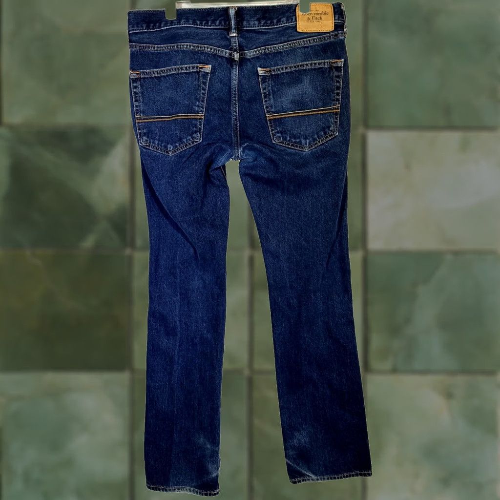 Abercrombie & Fitch Abercrombie & Fitch Jeans Men’s 33x32 Blue Denim Mid-Rise Straight Leg Regular Fit Clothing Shirt? Size US 33 - 1 Thumbnail