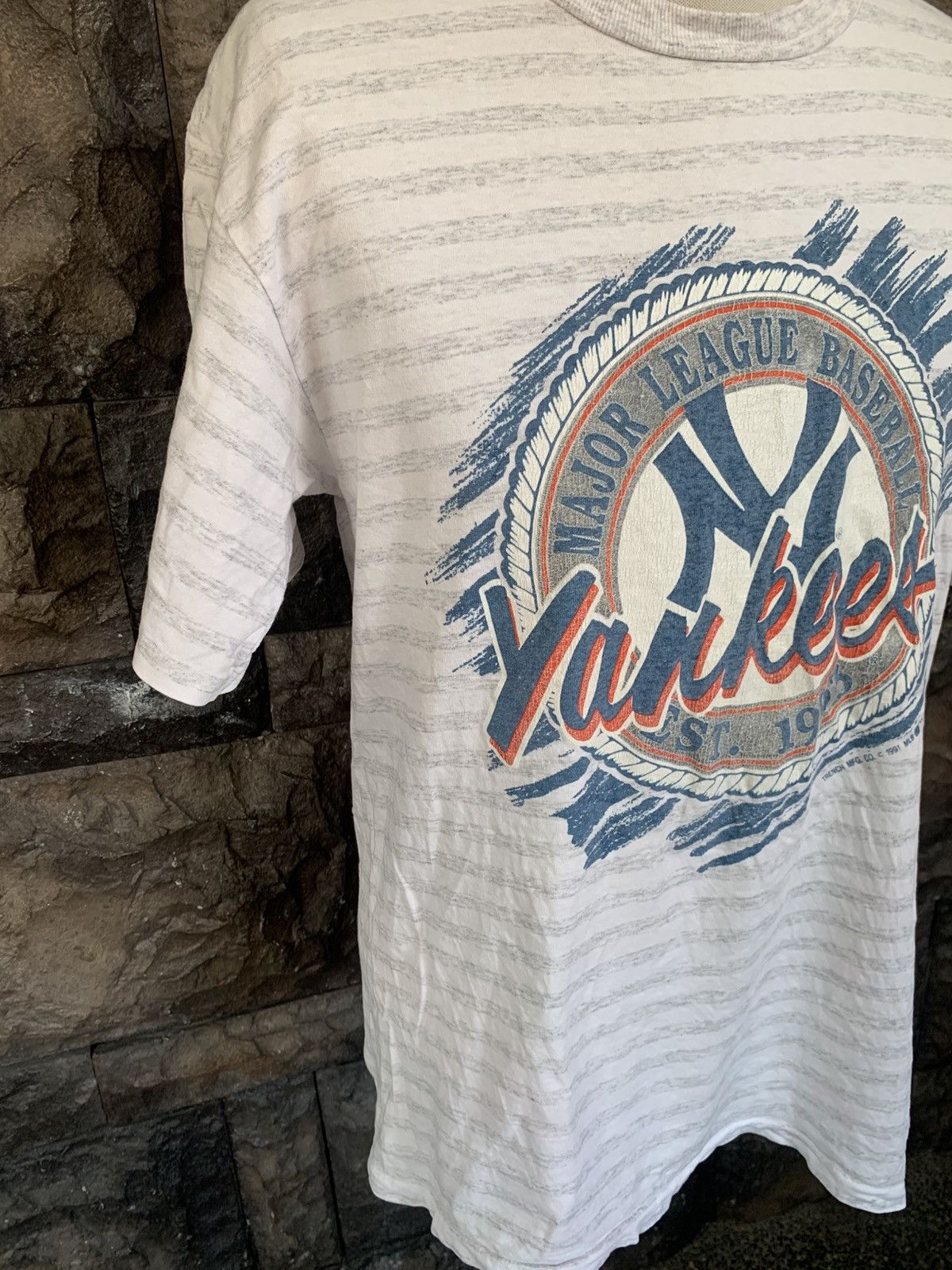 New York Yankees Vintage 90s New York Yankees MLB Team T shirt Size US L / EU 52-54 / 3 - 5 Thumbnail