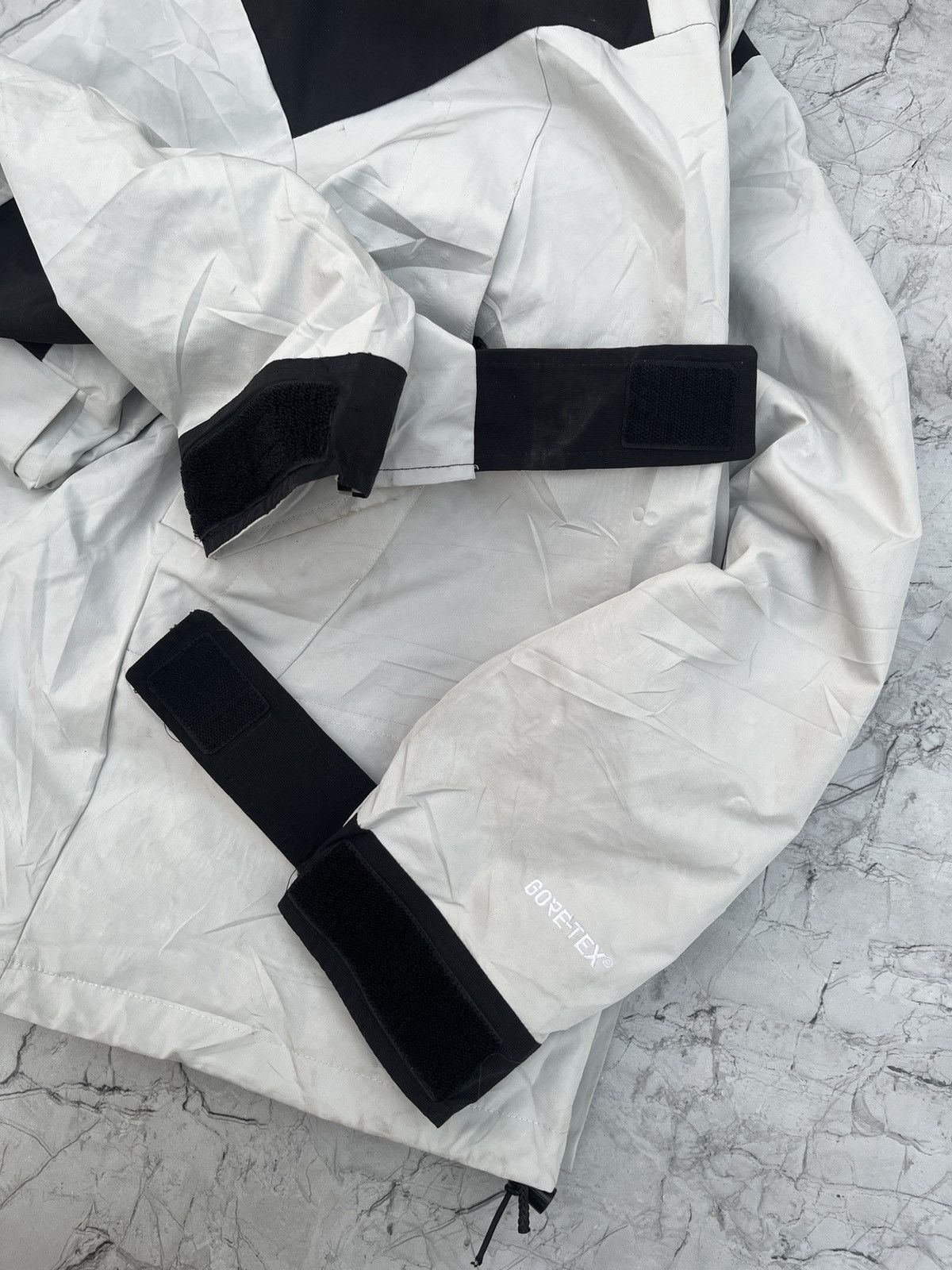 The North Face Vintage The North Face Gore-Tex Mountain Jacket Size US L / EU 52-54 / 3 - 17 Thumbnail