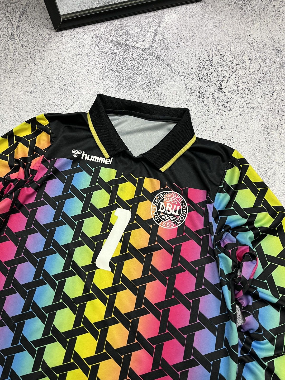 Other Hummel Denmark Goalkeeper Football Shirt 1992 Reproduction Size US M / EU 48-50 / 2 - 5 Thumbnail