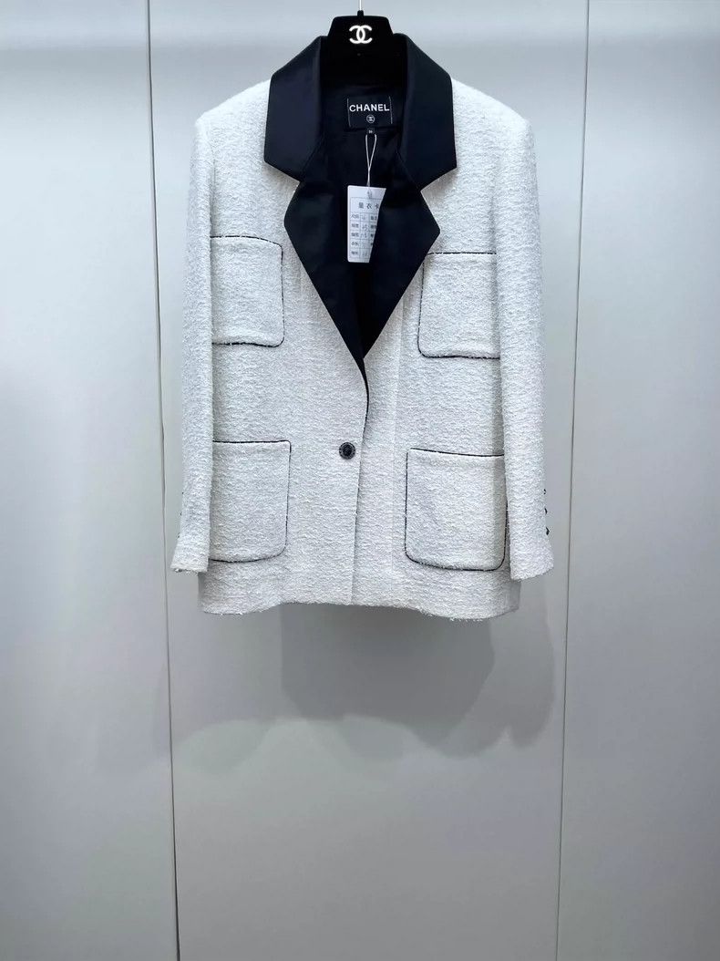 Chanel Chanel 22 Spring and Summer Black and White Lapel Suit Jack Size XS / US 0-2 / IT 36-38 - 1 Thumbnail