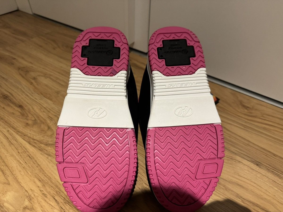 Heelys wheeled shoes HEELYS . puffer shoes with wheels Size US 9 / IT 39 - 3 Thumbnail