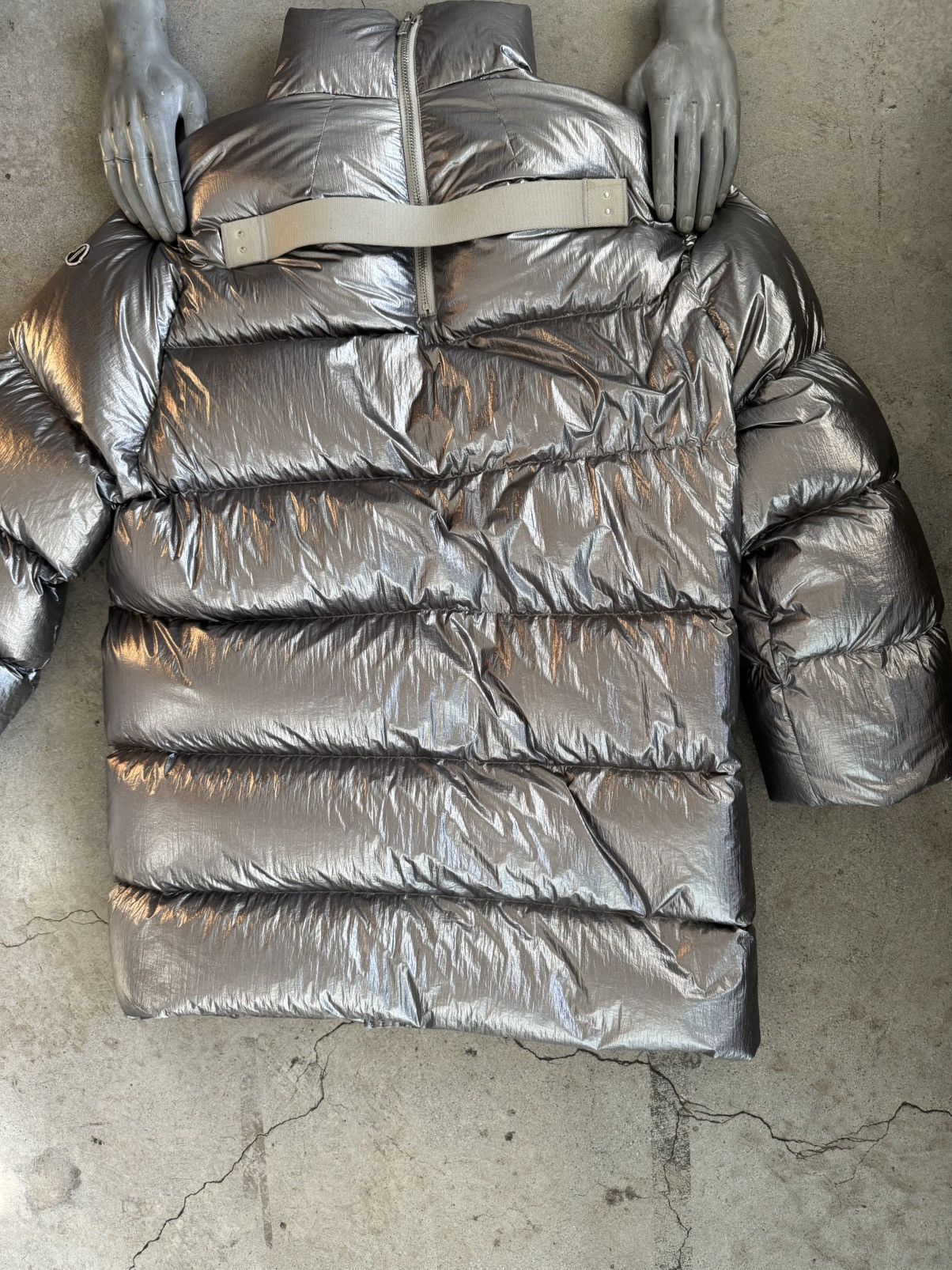 Rick Owens RICK OWENS MONCLER RARE METALLIC BACKZIP PUFFER COAT PARKA Size US S / EU 44-46 / 1 - 2 Thumbnail