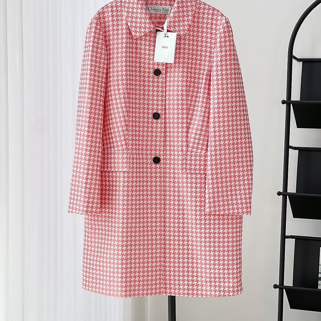 Dior Dior Pink Houndstooth Coat Size 40 Size M / US 6-8 / IT 42-44 - 1 Thumbnail