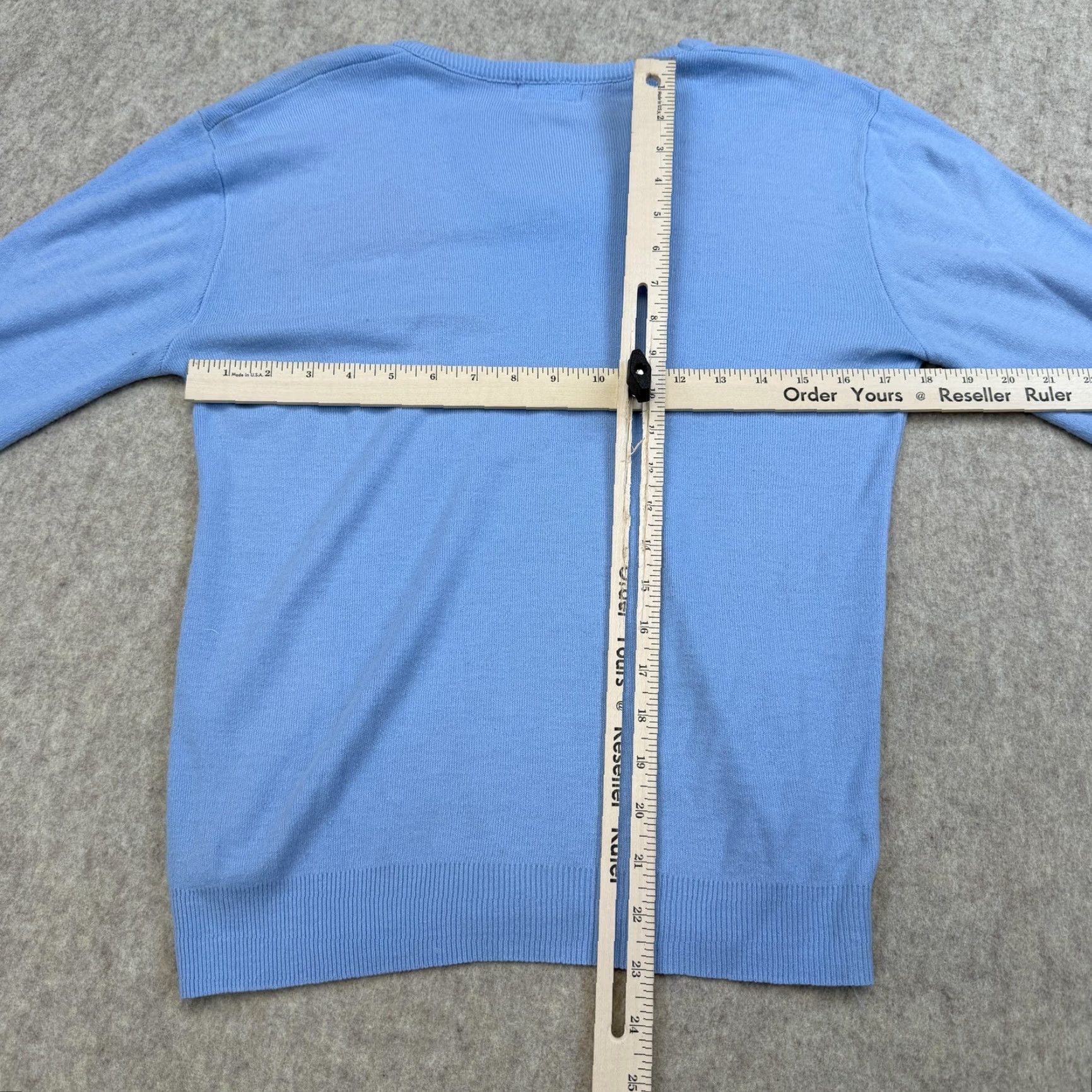 Izod VINTAGE Izod Lacoste Sweater Mens M Blue V-Neck 100% Cashmere Wool 80s Pullover Knit Solid" Size US M / EU 48-50 / 2 - 7 Thumbnail