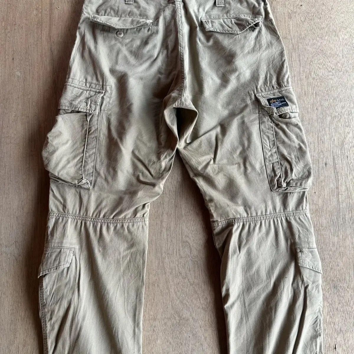 Japanese Brand BIG POCKET ALPHA INDUSTRIES TACTICAL MULTIPOCKET LOOSE CARGO Size US 33 - 12 Thumbnail