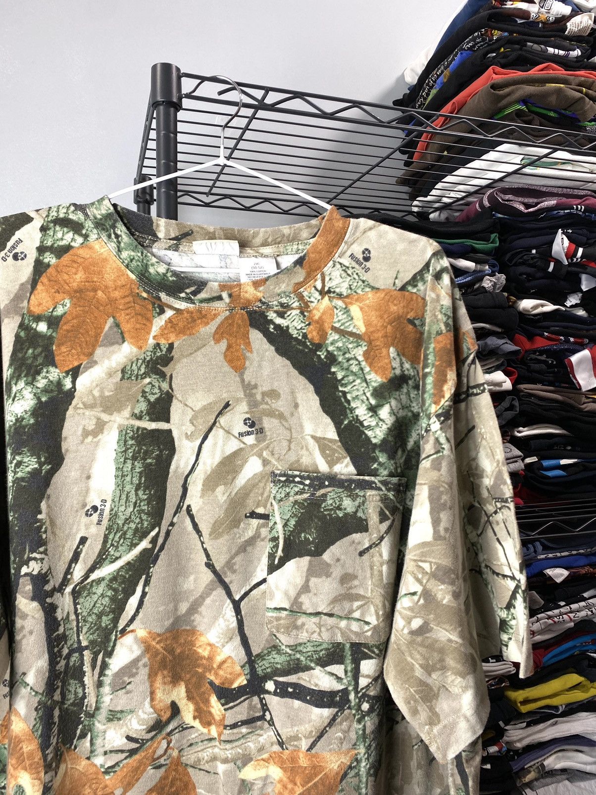 Vintage Vintage Real Tree Camouflage Camo T Shirt Hype Size US XXL / EU 58 / 5 - 2 Thumbnail