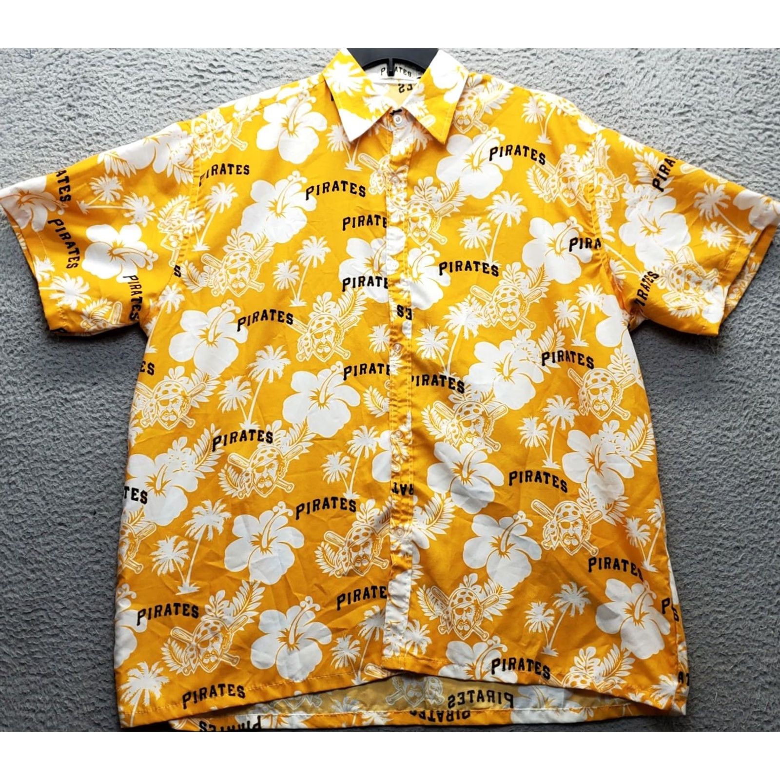 MLB Pirates MLB Hawaiian Shirt Mens XL Multicolor Floral Short Sleeve Button-Up Shirt Size US XL / EU 56 / 4 - 2 Thumbnail