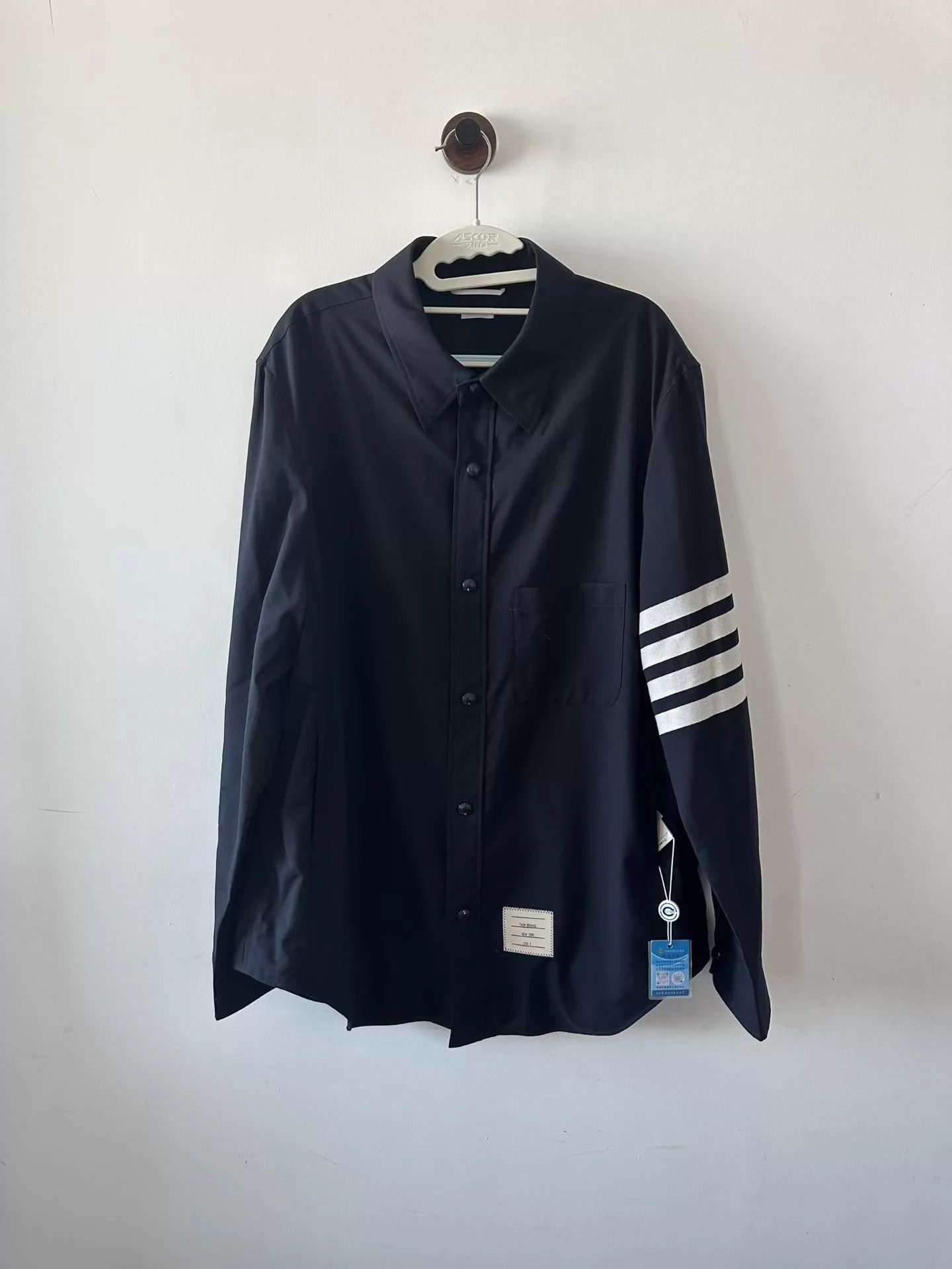 Thom Browne Thom Browne Wool Shirt Jacket Size 3 Sample Button Chipped Size US L / EU 52-54 / 3 - 1 Thumbnail