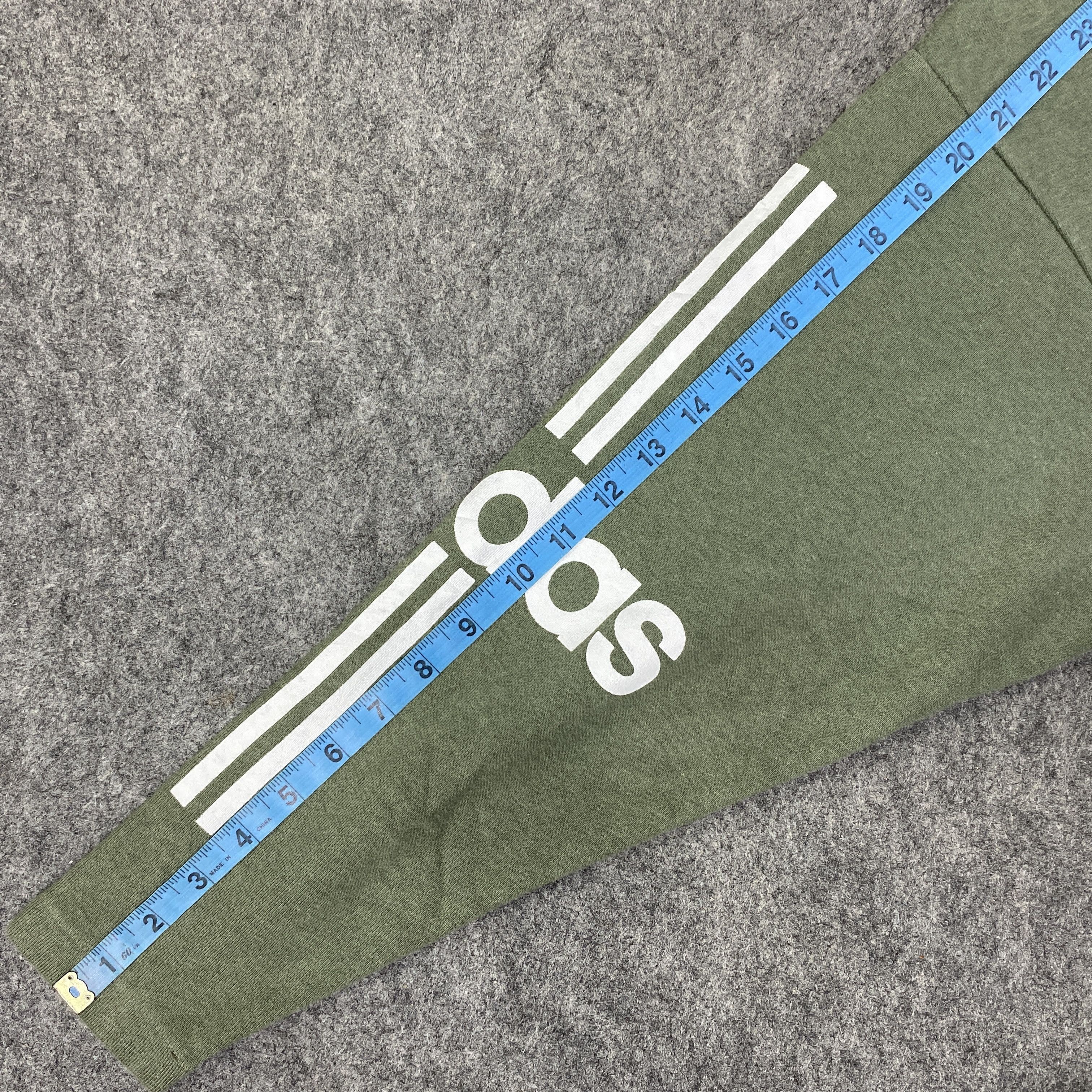 Adidas Vintage Adidas Big Logo Hoodie - SW0101 Size US M / EU 48-50 / 2 - 7 Thumbnail