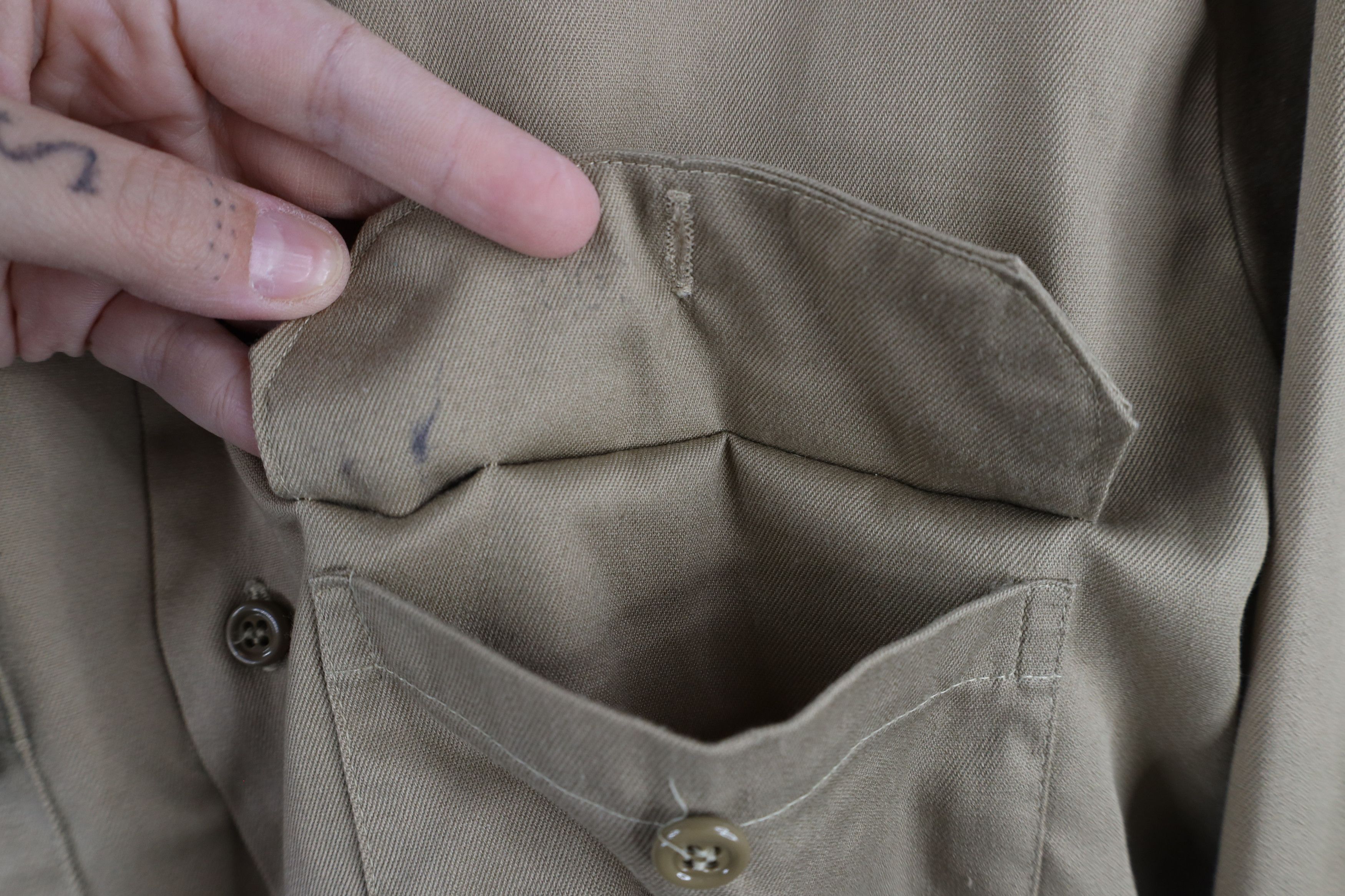 Vintage Vintage 70s Big Mac Workwear Collared Button Shirt Beige Size US L / EU 52-54 / 3 - 4 Thumbnail