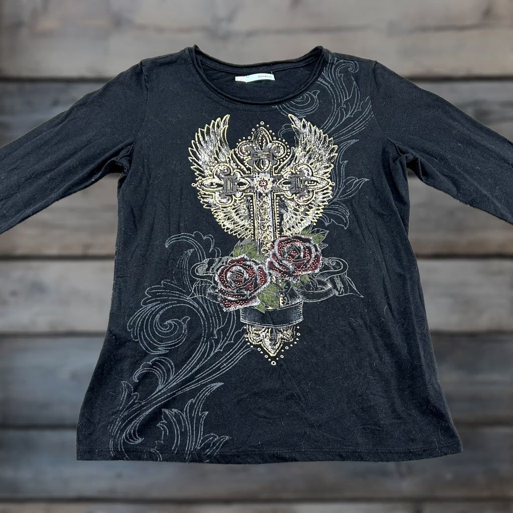 Vintage Maurices Top Womens M Black Lace Up Graphic Cross Wings Rose Goth Y2K Shirt Long Sleeve V-Neck Pullover Casual Size M / US 6-8 / IT 42-44 - 1 Thumbnail