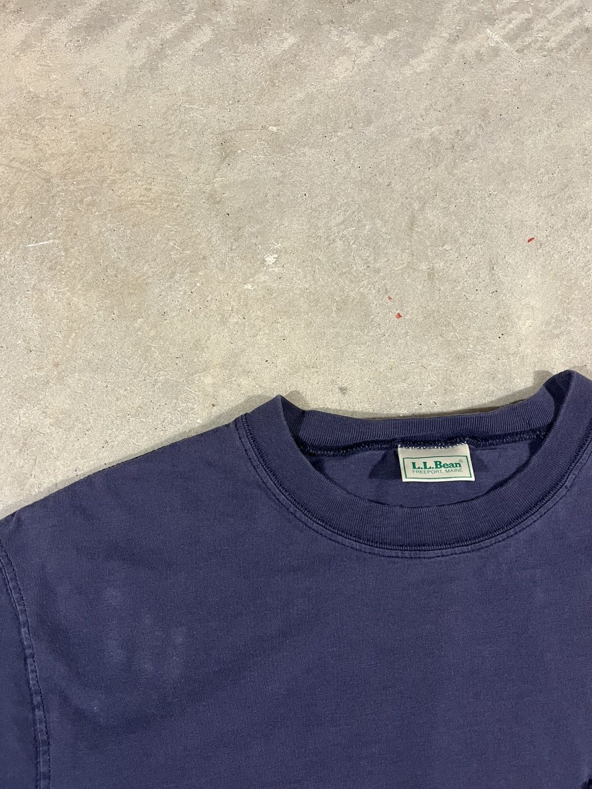 L.L. Bean Vintage 90s LL Bean Faded Navy Blue Long Sleeve Pocket Shirt Size US M / EU 48-50 / 2 - 3 Thumbnail