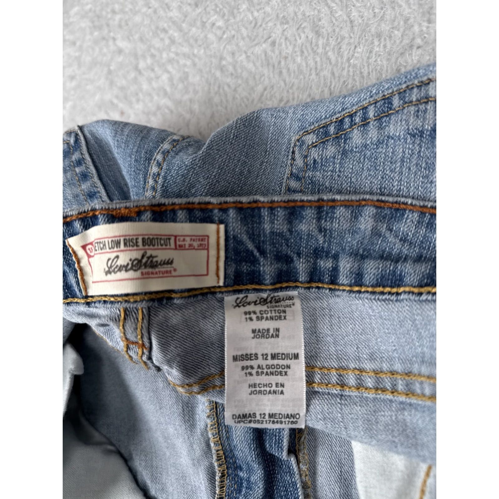 Levi's Levis Jeans Womens 12 Blue Denim Stretch Low Rise Bootcut Cotton Blend 34x31 Size 34" / US 12 / IT 48 - 7 Thumbnail
