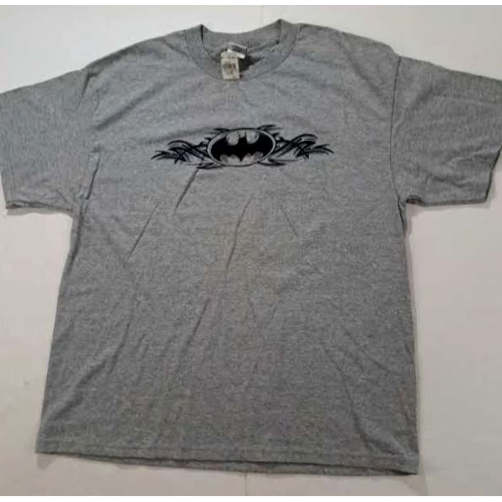 X-LARGE Six Flags Shirt Mens XL Gray NWT Batman Grey Size US XL / EU 56 / 4 - 2 Thumbnail