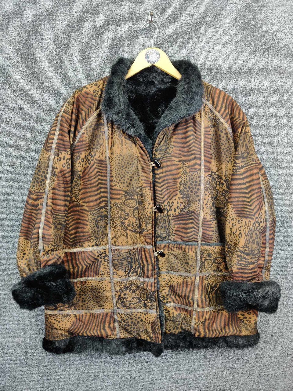 Japanese Brand Vintage Unbrand Leopard Faux Fur Fashion Jacket Size US L / EU 52-54 / 3 - 1 Thumbnail