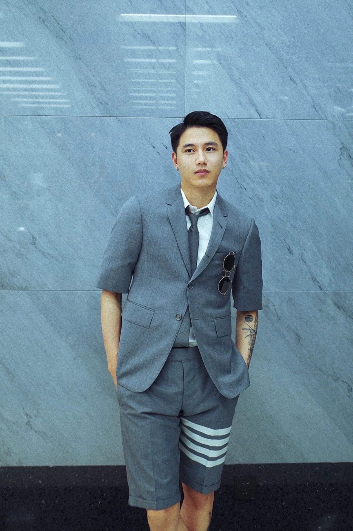 Thom Browne Thom Browne Short Suit Jacket Mid Gray Size3 Rare Size US L / EU 52-54 / 3 - 7 Thumbnail
