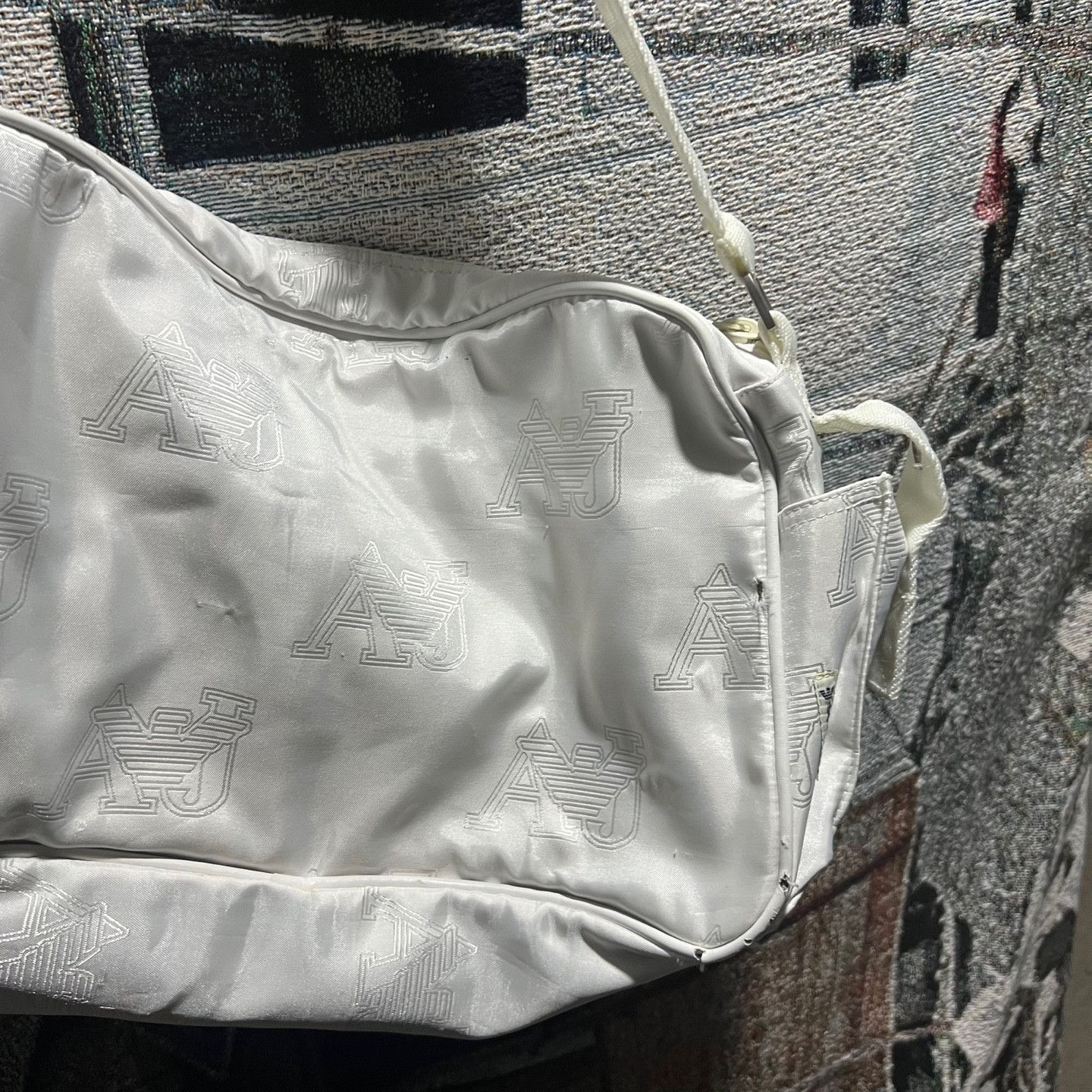 Armani Armani Jean Shoulder Bag White Size ONE SIZE - 7 Thumbnail