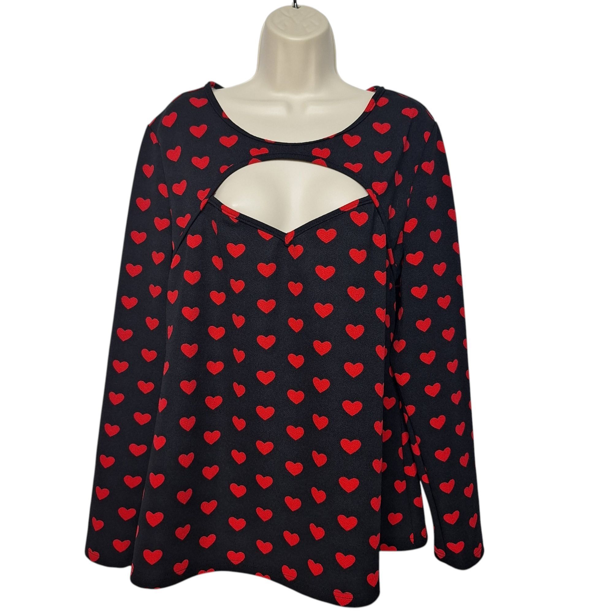 Shein SHEIN Curve Black Red Heart Print Cutout Long Sleeve Top Val Size 3XL / US 20-22 - 2 Thumbnail
