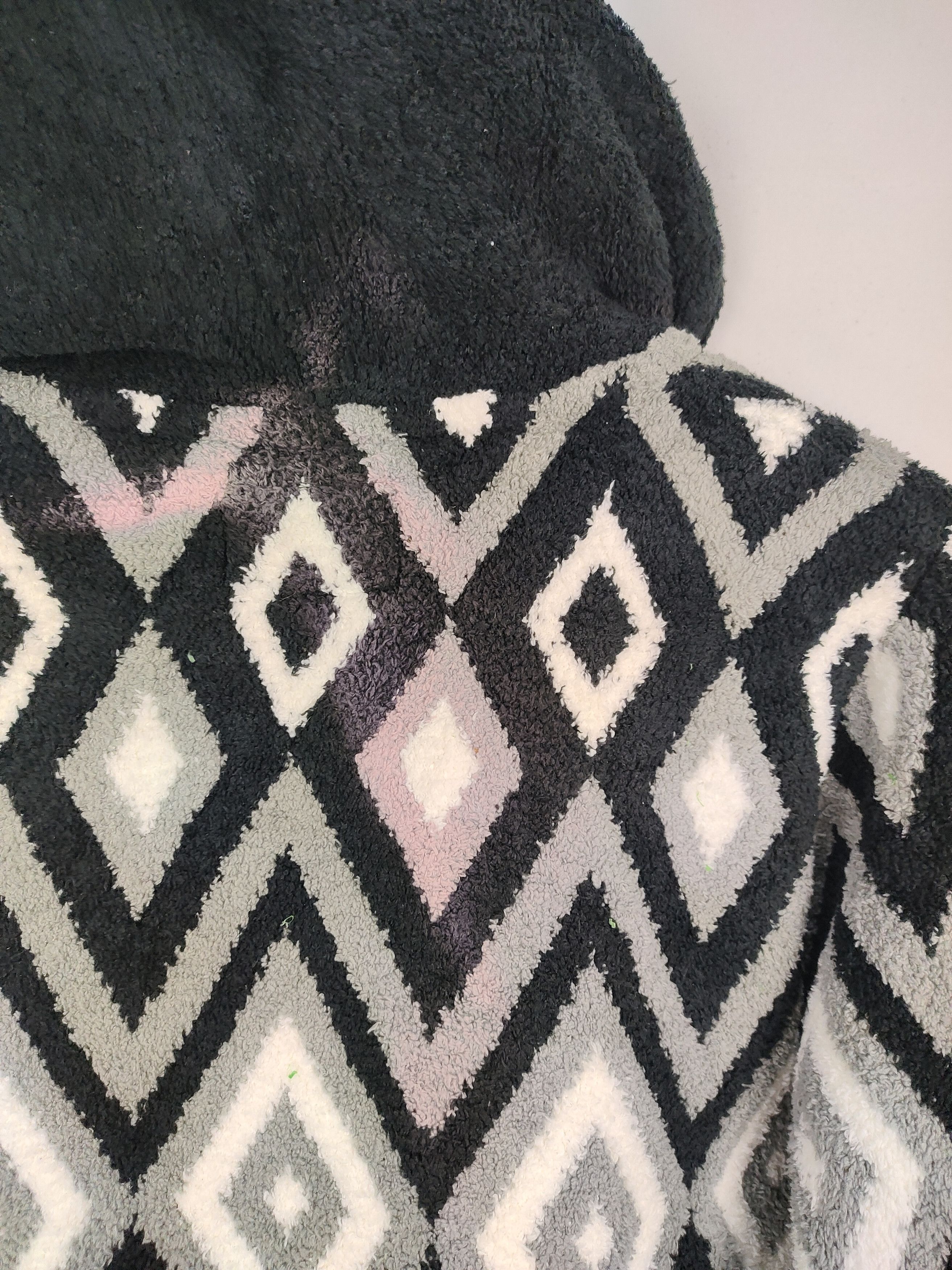 Japanese Brand Anti Ballistic Mohair Yarn Zip Hoodie in Native Pattern Size US M / EU 48-50 / 2 - 9 Thumbnail