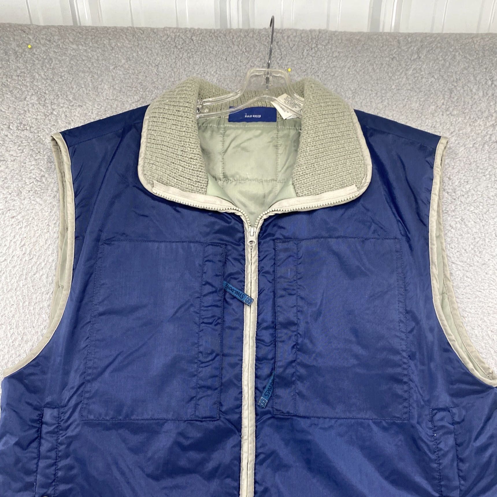 Spalding VINTAGE Spalding Blue Nylon Insulated Full Zip Vest Mens Size Large Vest Size US L / EU 52-54 / 3 - 3 Thumbnail
