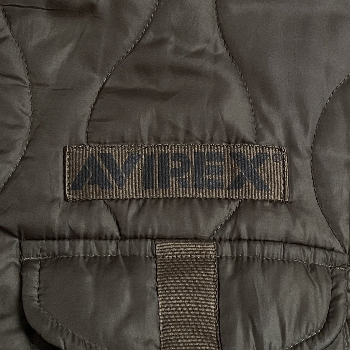 Avirex Vintage Brand Avirex Puffer Jacket 1990s Size US L / EU 52-54 / 3 - 9 Thumbnail