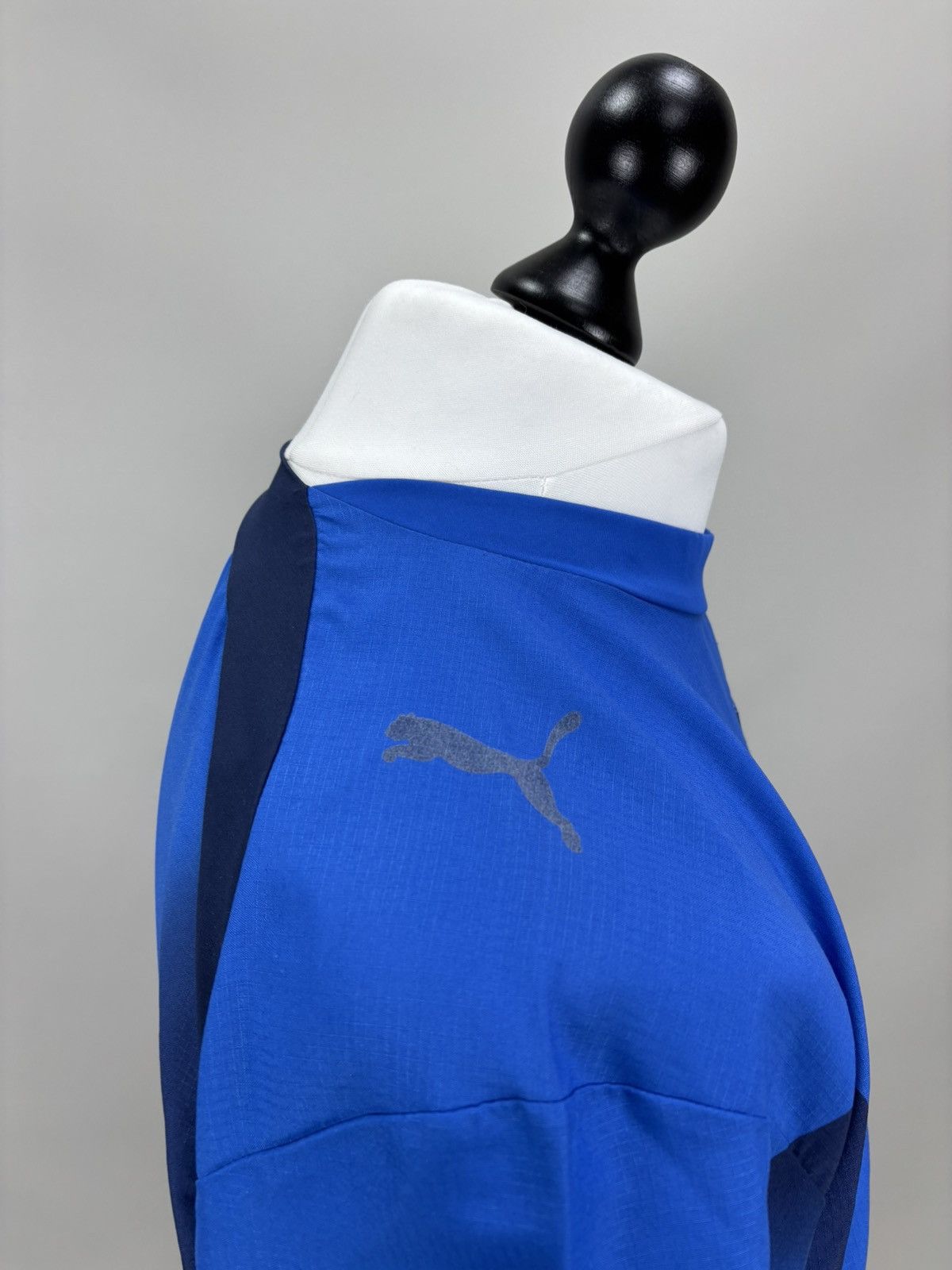 Puma Mens vintage t shirt Puma Italy 2006/2007 Size M/L Size US M / EU 48-50 / 2 - 5 Thumbnail