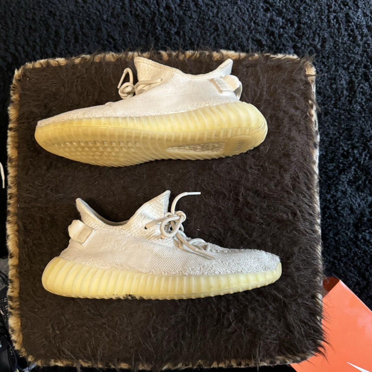 Adidas × Kanye West Yeezy Boost 350 v2 OG Triple Whites Size US 9 / EU 42 - 1 Thumbnail