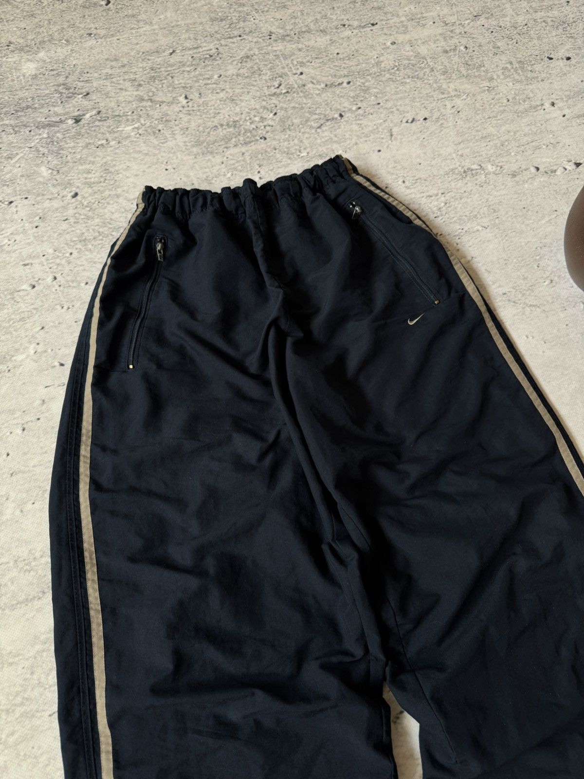 Nike × Vintage NIKE NYLON VINTAGE Y2K OVERSIZE BAGGY FIT PANTS SWEATPANTS Size US 32 / EU 48 - 3 Thumbnail