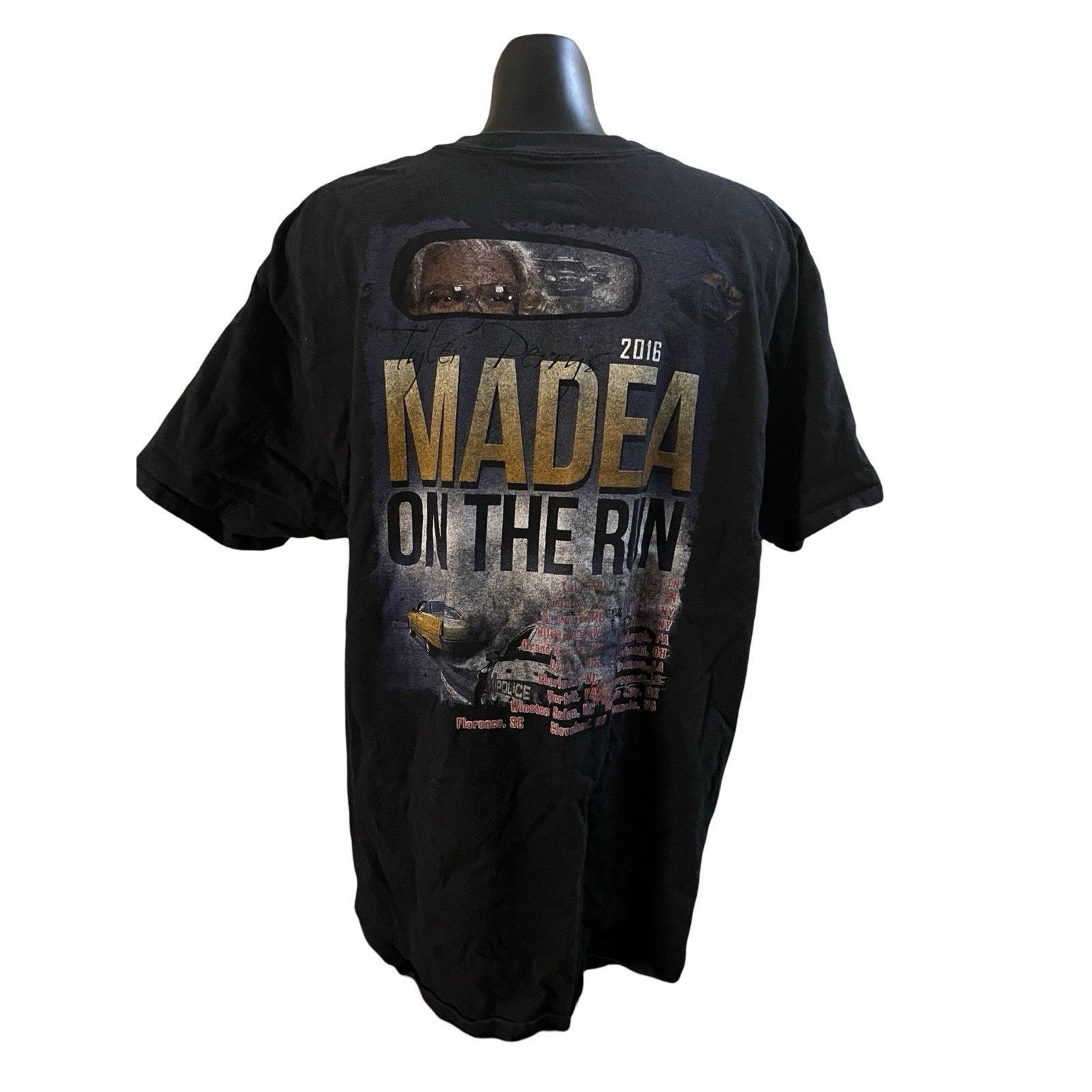 Hanes Tyler Perry’s Madea On The Run Tour T-Shirt – Size XL Size US XL / EU 56 / 4 - 1 Thumbnail