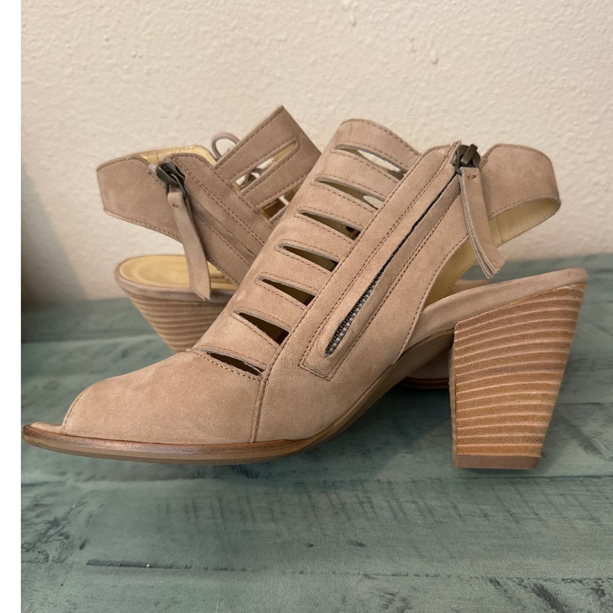 Other Paul Green Size 9 Sabrina Sandal Sisal Nubuk 3 1/2" Heels Size US 9 / IT 39 - 11 Thumbnail
